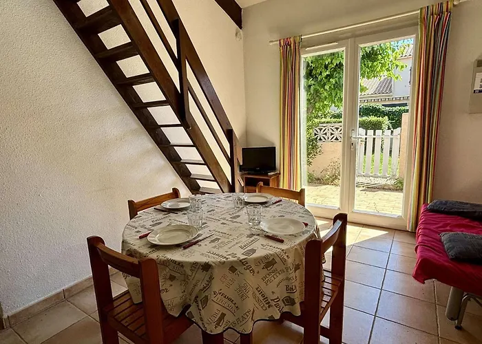 Maison 2 Pieces Mezzanine 4 Couchages Sur Ar610-146 * Argelès-sur-Mer